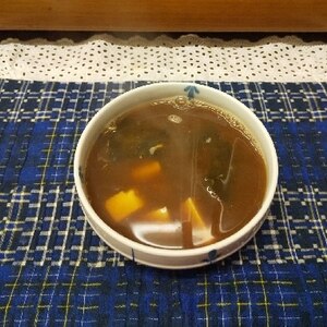 大和芋とお豆腐のほっこりお味噌汁